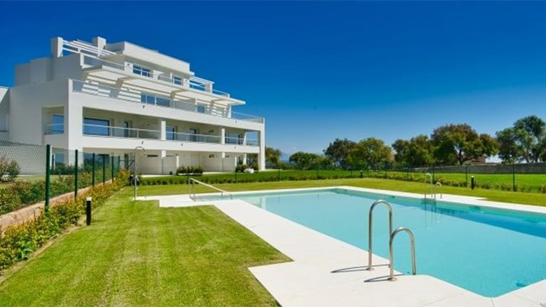 Emerald Greens Apartments San Roque